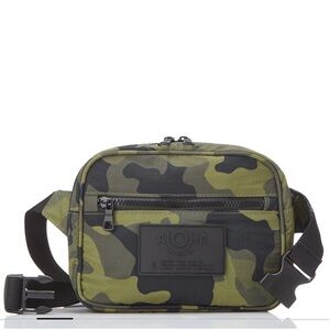 ALOHA Collection Unisex Keep It Light Hip Pack